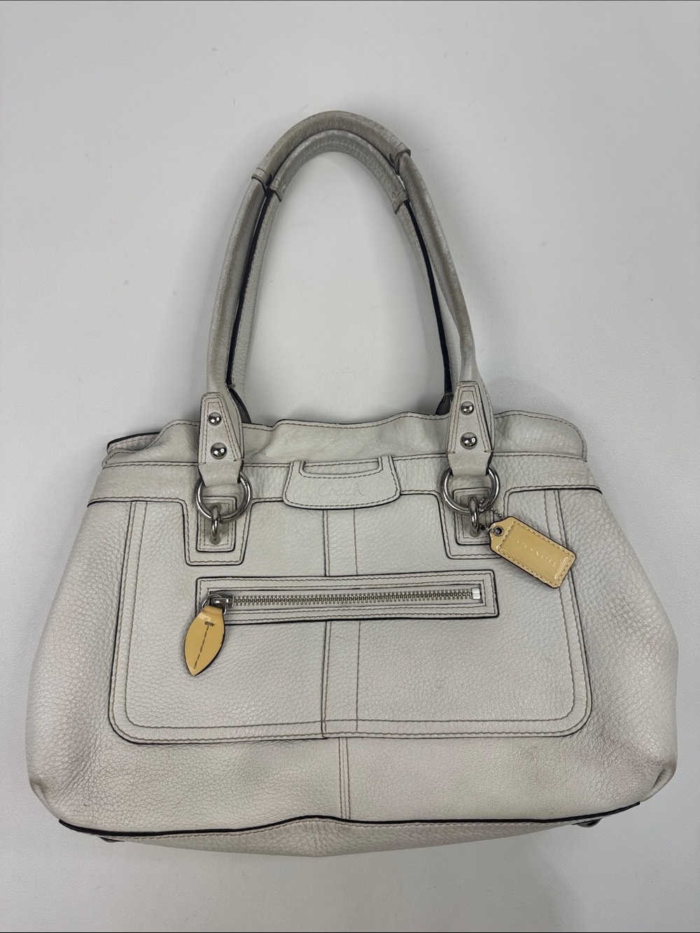 Coach leather Cream Ruffle Shoulder Tote Bag Pink Lining Pockets Charm